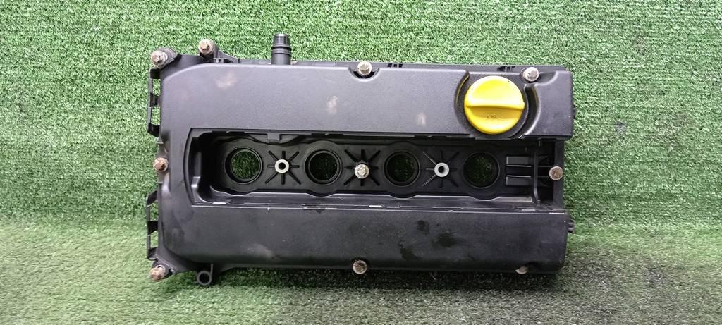 клапанная крышка Opel Astra H рестайлинг (2006—2014) 2012, 1.8i Z18XER, 55564395 - фото №1