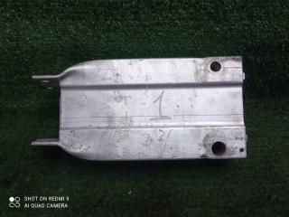 кронштейн переднего бампера Mercedes-Benz C-Класс W204/S204 (2006—2011) 2010, 2.2TD 651.913, 2046201195