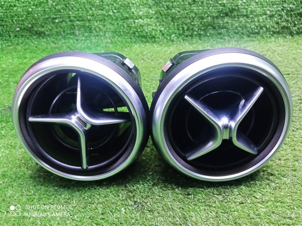 дефлектор обдува салона Mercedes-Benz A-Класс W176 (2012—2015) 2014, 2.2TD 651.930, 1768300754 - фото №1