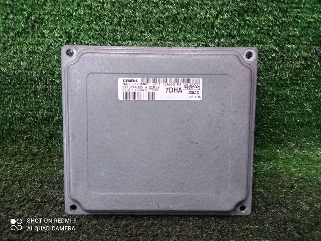 блок управления двигателем Ford C-Max I рестайлинг (2007—2010) 2009, 1.6i HXDA, 7M5112A650KA - фото №1