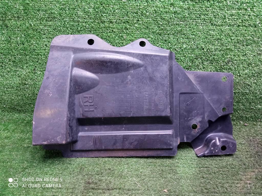 пыльник двигателя Nissan Qashqai I (2006—2010) 2009, 1.6i HR16DE, 64838JD00A - фото №1