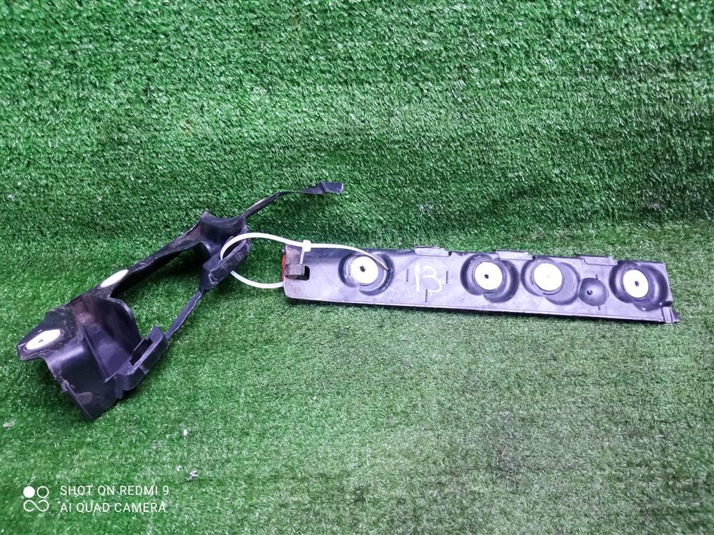 Крепление бампера заднего Opel Astra J рестайлинг (2012—2018) 2014, 1.6i A16XER, 13266741 - фото №1