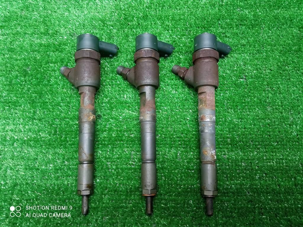 форсунка Opel Astra H рестайлинг (2006—2014) 2012, 1.3CDTI Z13DTH, 0445110183 - фото №1