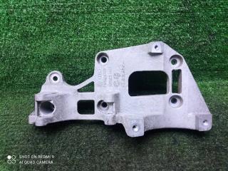 кронштейн генератора Volkswagen Passat B6 (2005—2010) 2008, 2.0FSI BVY, 06F903143F