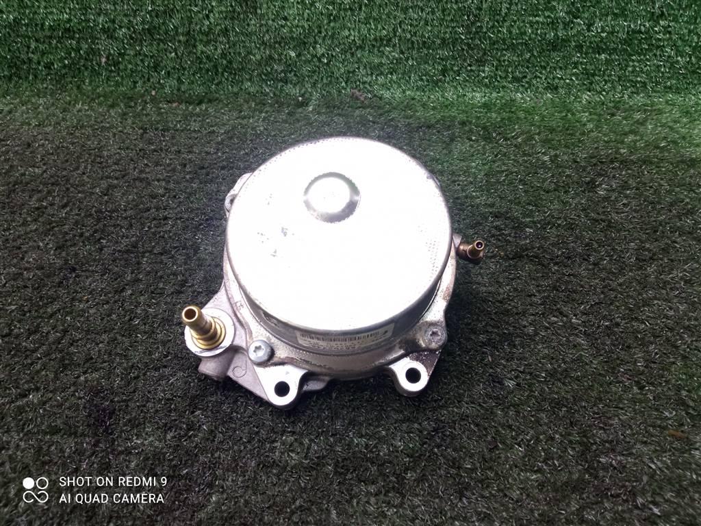 насос вакуумный Opel Insignia I (2008—2013) 2010, 2.0DTH A20DTH, 55205446 - фото №1