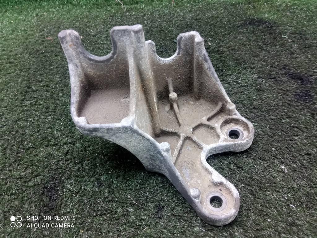 кронштейн КПП Opel Zafira B рестайлинг (2008—2014) 2010, 1.6i A16XER, 55354120 - фото №1