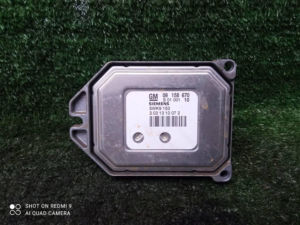 блок управления двигателем Opel Zafira A рестайлинг (2003—2006) 2004, 1.8i Z18XE, 09158670 - фото №1