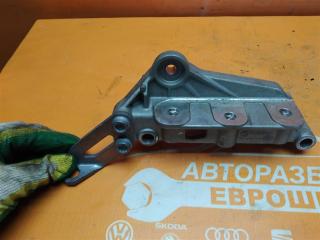 кронштейн КПП Volkswagen Golf Mk6 (2008—2012) 2009, 1.2TSI CBZ, 03F199275C