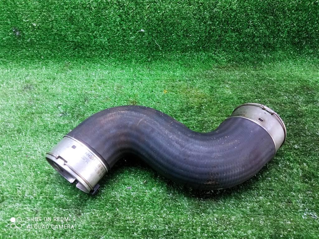 патрубок интеркулера Mercedes-Benz Sprinter W906 (2006—2019) 2016, 2.2TD 651.900, 9065283782 - фото №1