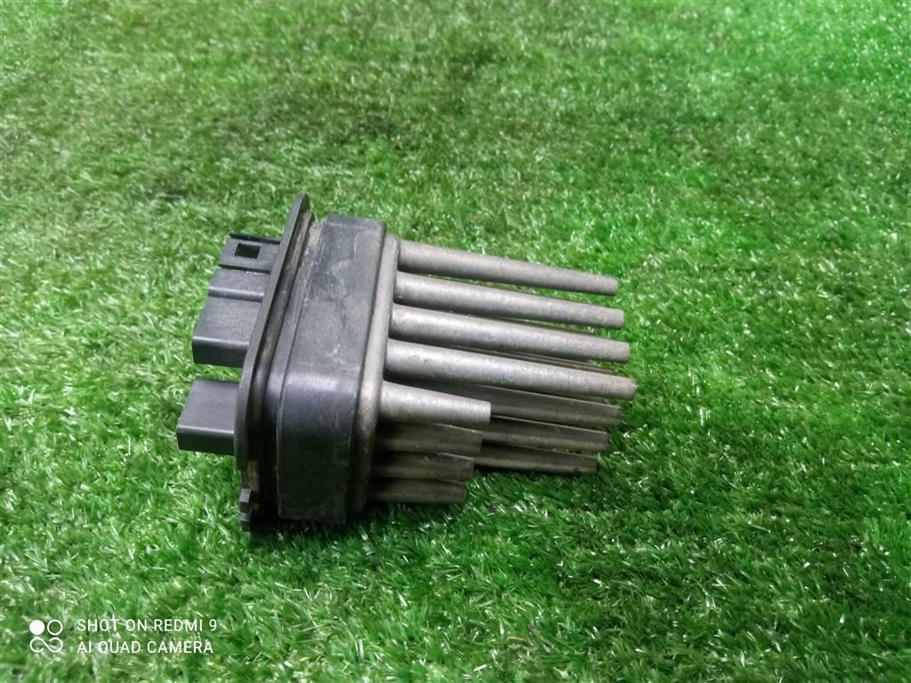 сопротивление печки Opel Astra H рестайлинг (2006—2014) 2012, 1.8i Z18XER, 90566802 - фото №1