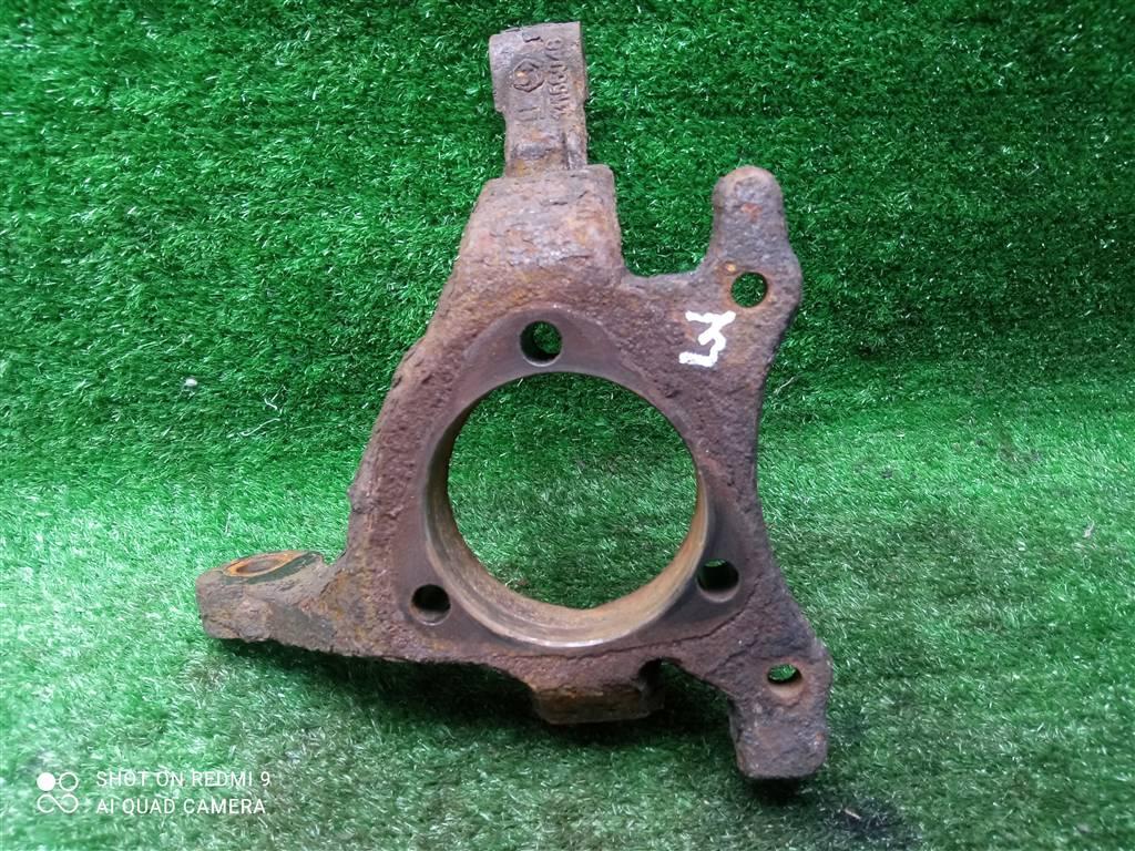 кулак поворотный правый Opel Astra H рестайлинг (2006—2014) 2012, 1.8i Z18XER, 13197801 - фото №1