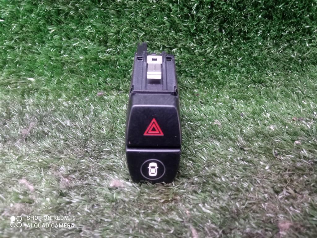 кнопка аварийной сигнализации BMW X1 F48 (2015—2019) 2018, 2.0T B48A20A, 61316842274 - фото №1