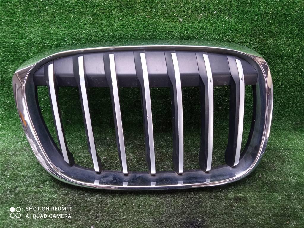 решетка радиатора BMW X1 F48 (2015—2019) 2018, 2.0T B48A20A, 51137354824 - фото №1