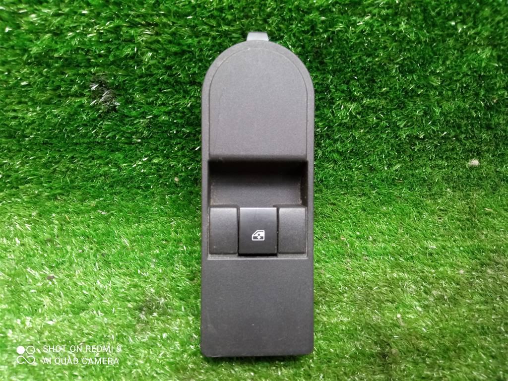 кнопка стеклоподъемника Opel Astra H рестайлинг (2006—2014) 2012, 1.8i Z18XER, 13228709 - фото №1