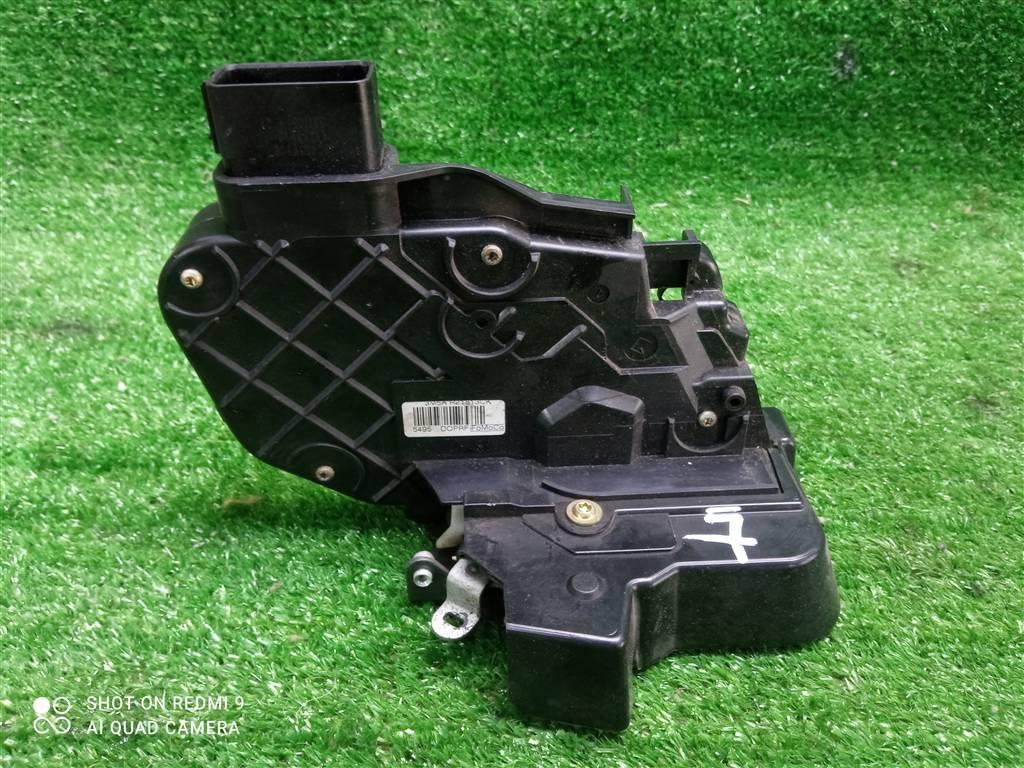 замок двери передней левой Ford Focus II рестайлинг (2007—2011) 2010, 1.8i Q7DA, 3M5AR21813CK - фото №1