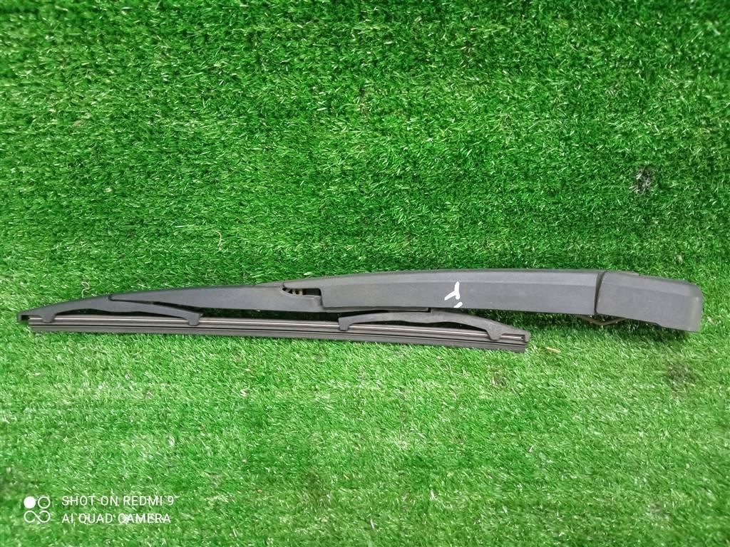 щеткодержатель задний Opel Astra J рестайлинг (2012—2018) 2013, 1.6i A16XER, 1273094 - фото №1