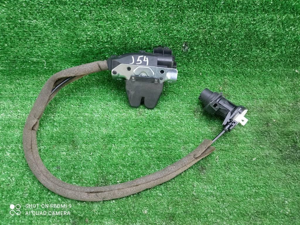 замок багажника Mercedes-Benz C-Класс W204/S204 (2006—2011) 2007, 2.2TD 651.913, 2047500185 - фото №1