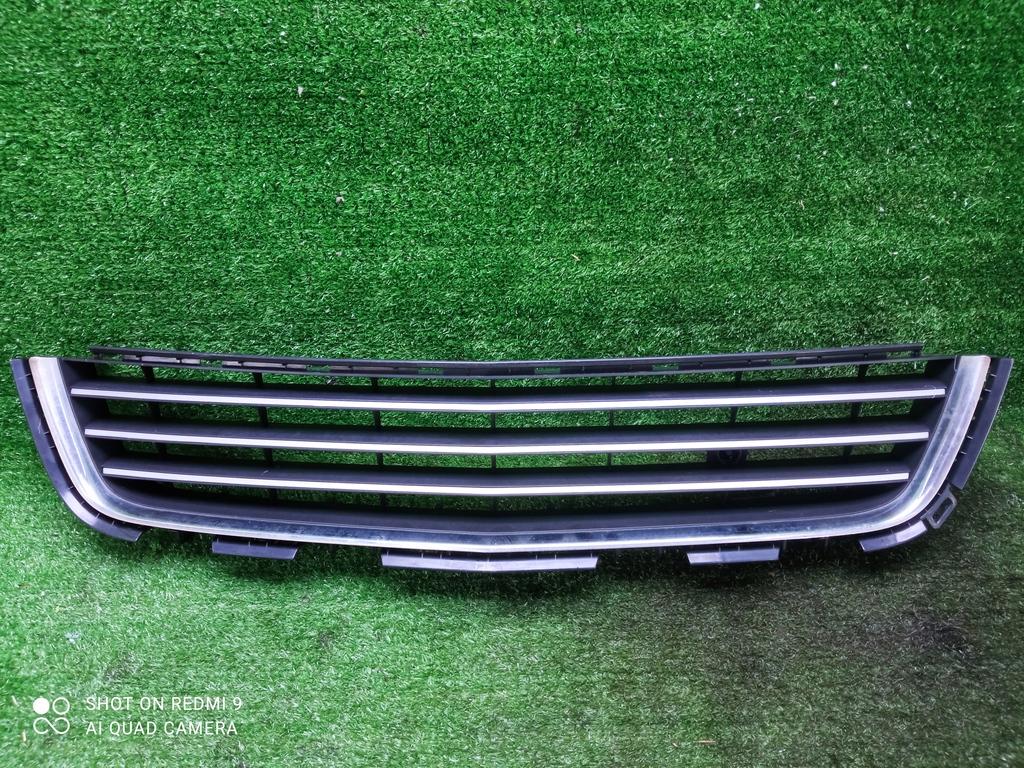 заглушка (решетка) в бампер Opel Astra H рестайлинг (2006—2014) 2012, 1.8i Z18XER, 13238553 - фото №1