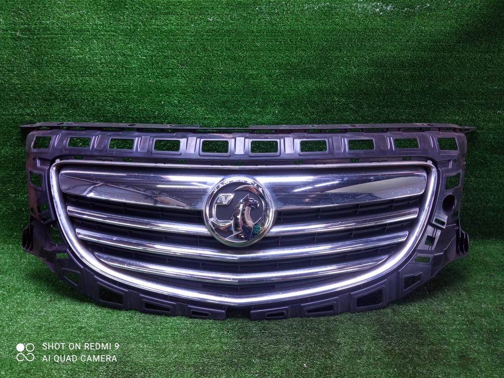 решетка радиатора Opel Insignia I (2008—2013) 2010, 2.0TD A20DTH, 13282567 - фото №1