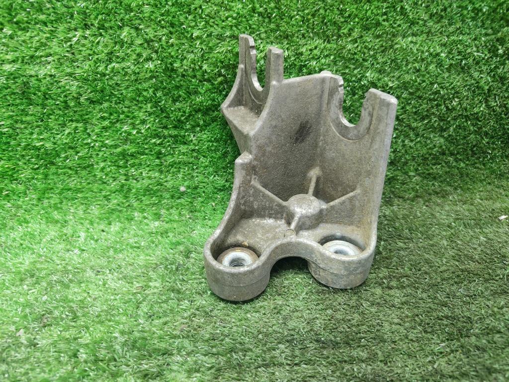 кронштейн КПП Chevrolet Cruze I (2009—2012) 2011, 1.6i F16D3, 96431022 - фото №1