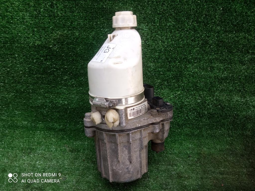 насос гидроусилителя руля Opel Astra H рестайлинг (2006—2014) 2009, 1.8i Z18XER, 13276990 - фото №1
