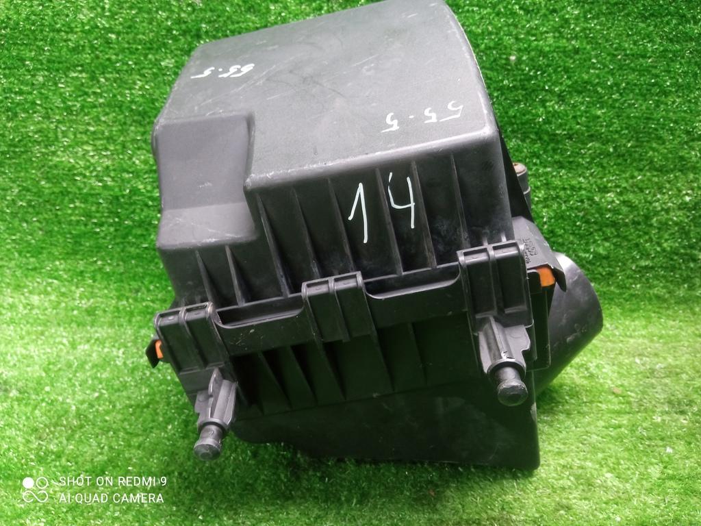 корпус воздушного фильтра Opel Corsa D (2006—2010) 2010, 1.4i Z14XEP, 55557185 - фото №1