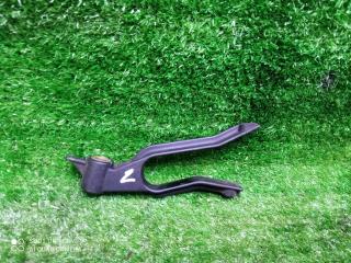 кронштейн радиатора Opel Astra H рестайлинг (2006—2014) 2011, 1.6i Z16XER, 13162131