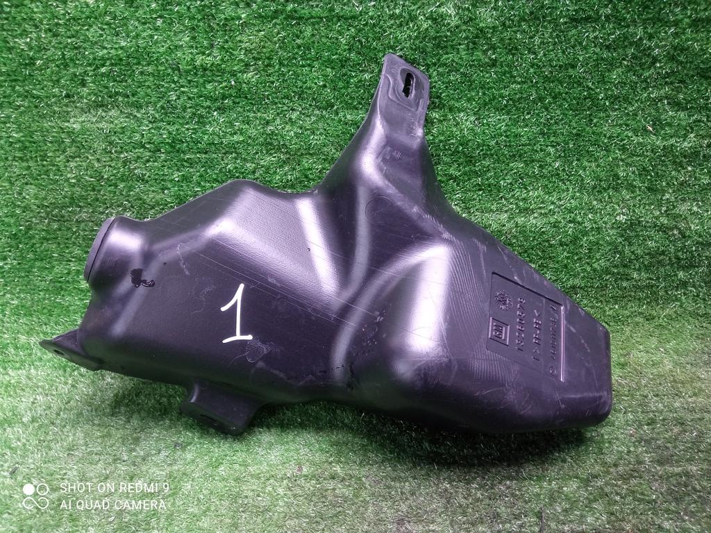бачок омывателя Chevrolet Cruze I (2009—2012) 2012, 1.6i F16D4, 13260579 - фото №1