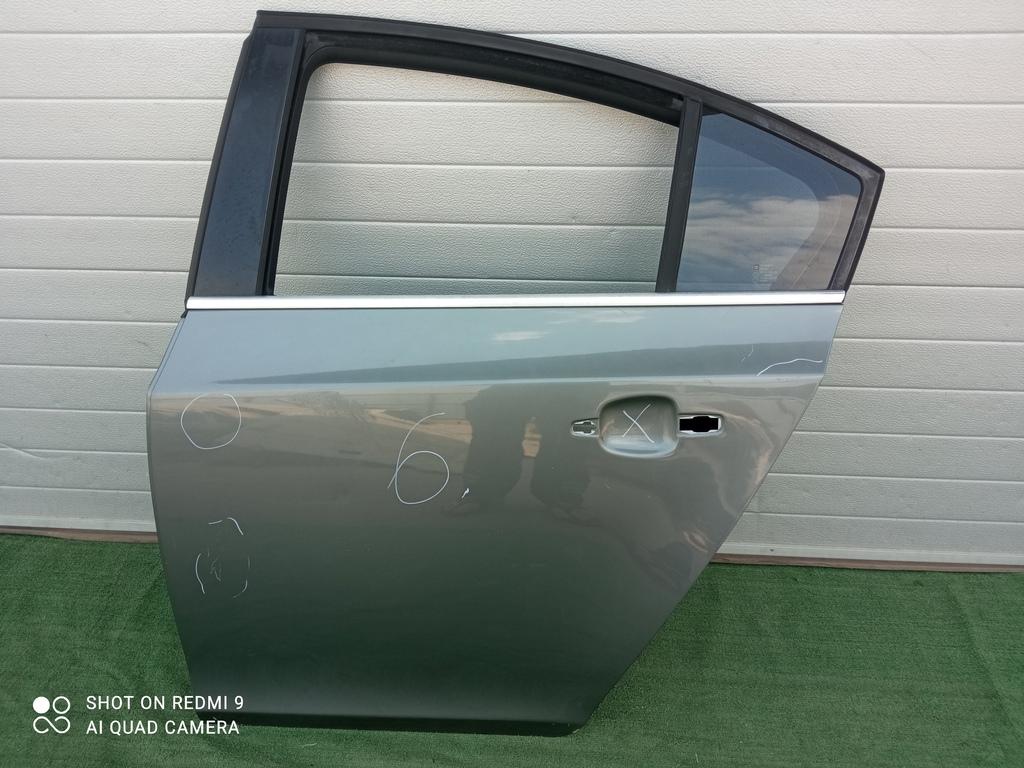 дверь задняя левая Chevrolet Cruze I (2009—2012) 2011, 1.8i F18D4, 95987763 - фото №1