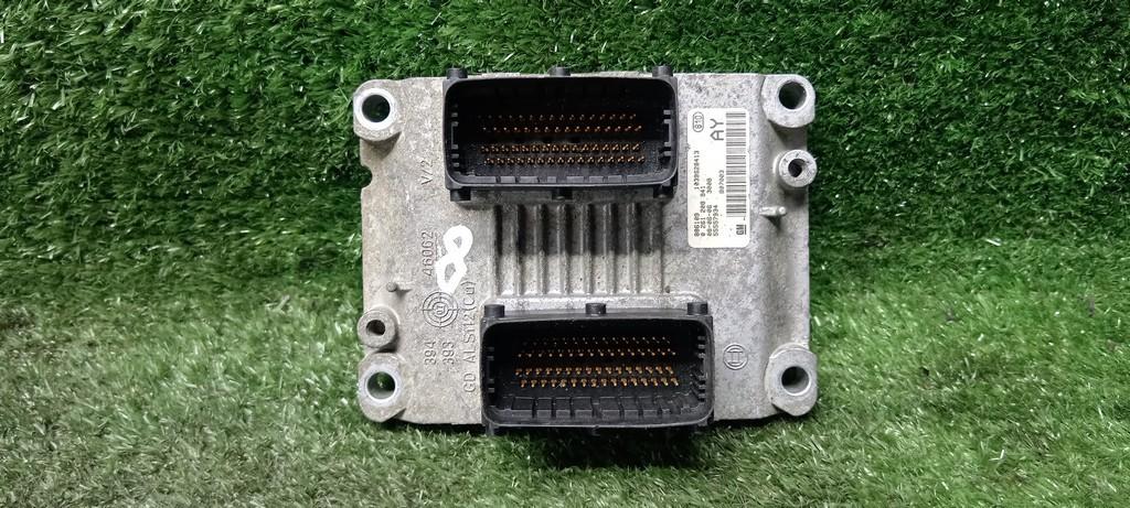 блок управления двигателем Opel Corsa D (2006—2010) 2008, 1.2i Z12XEP, 55557934 - фото №1