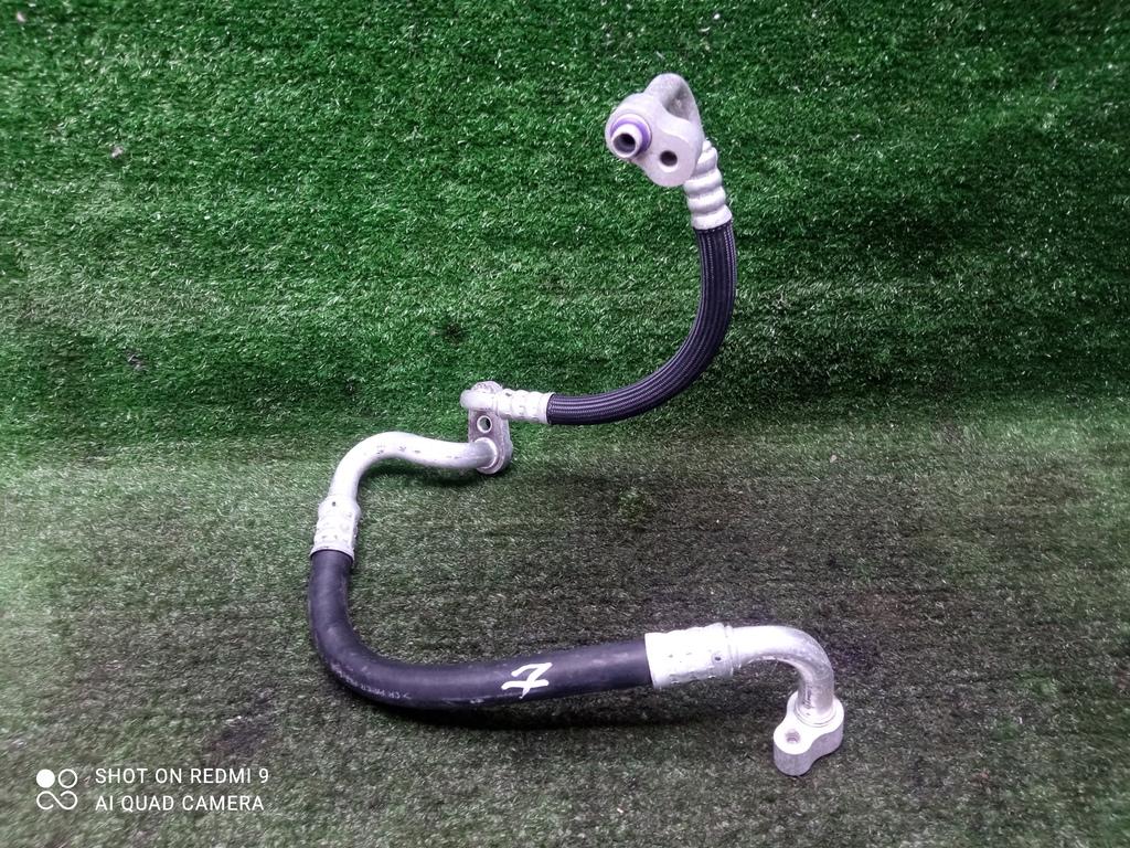 трубка кондиционера Opel Astra H рестайлинг (2006—2014) 2011, 1.6i Z16XER, 13220996 - фото №1
