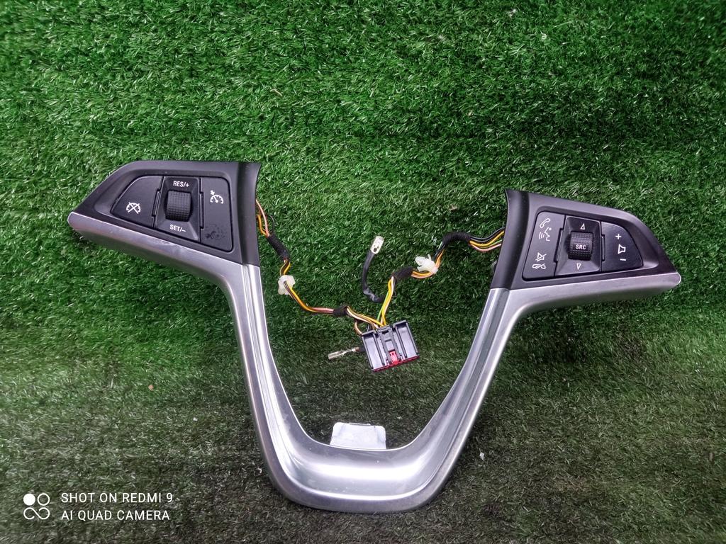 кнопка (выключатель) Opel Astra J (2009—2012) 2011, 1.4T A14NET, 13293155 - фото №1