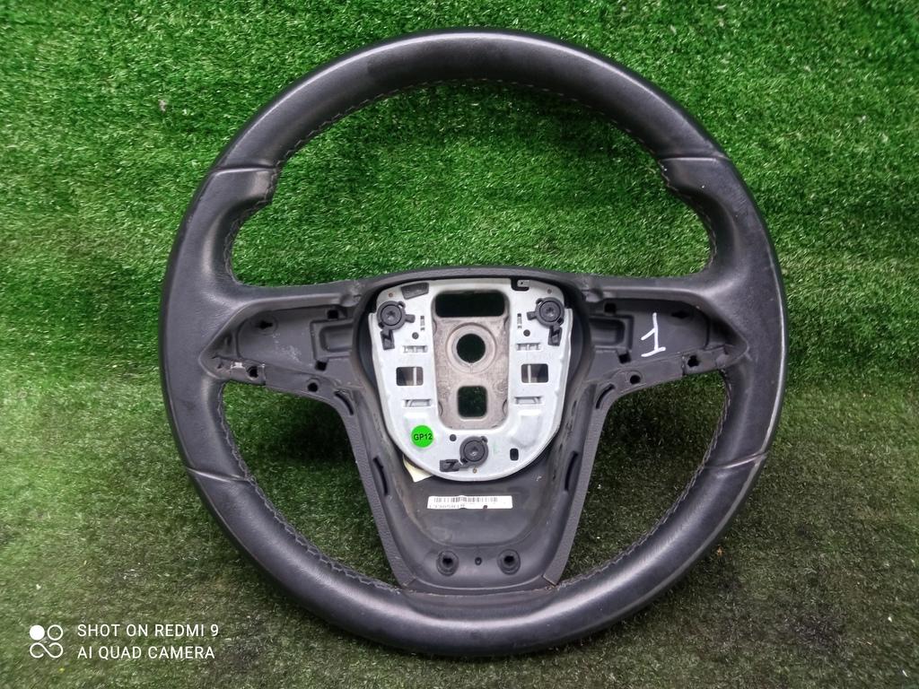 руль Opel Astra J (2009—2012) 2012, 1.6i A16XER, 13305818 - фото №1