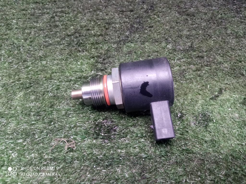 регулятор давления топлива Mercedes-Benz C-Класс W204/S204 (2006—2011) 2010, 2.2TD 646.811, 9307Z515A - фото №1