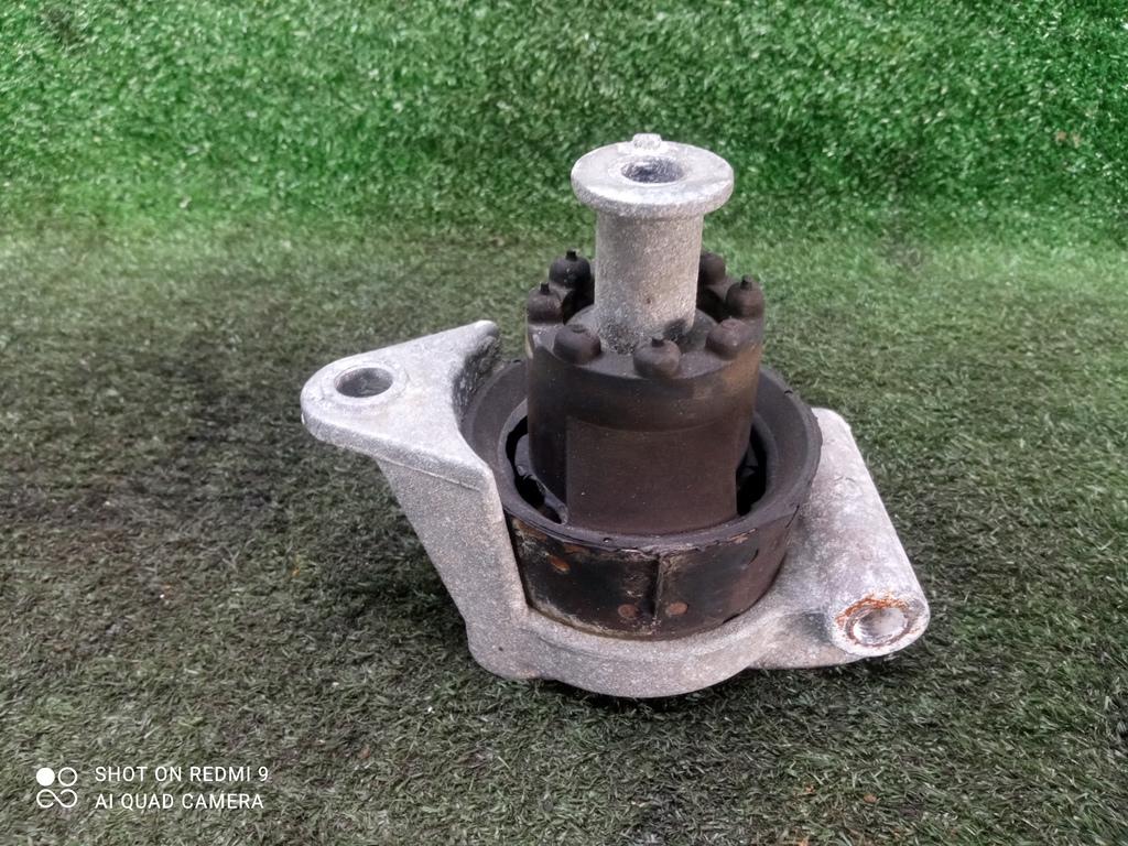 подушка крепления двигателя Opel Astra H рестайлинг (2006—2014) 2011, 1.8i Z18XER, 90538582 - фото №1