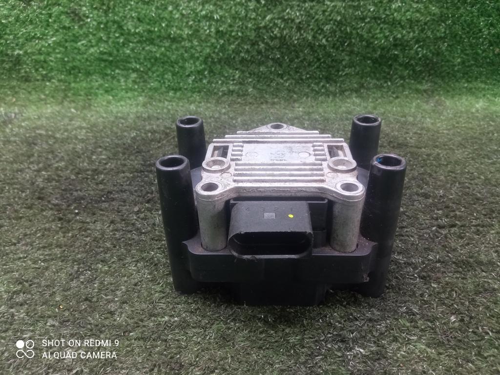 катушка зажигания Volkswagen Golf Mk4 (1997—2006) 2000, 1.6i AKL, 032905106 - фото №1