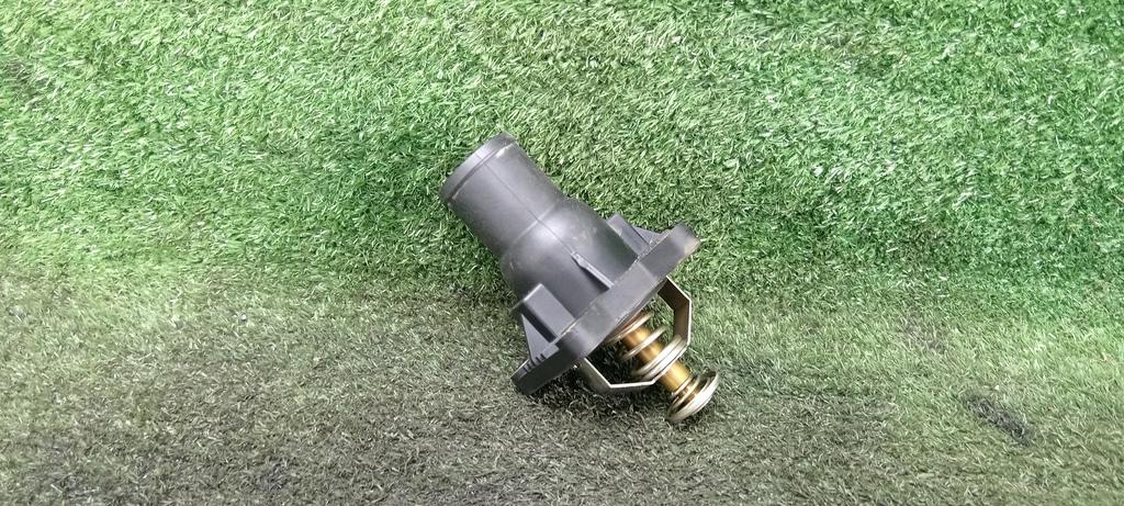 термостат Opel Insignia I (2008—2013) 2012, 1.8i A18XER, 55577072 - фото №1