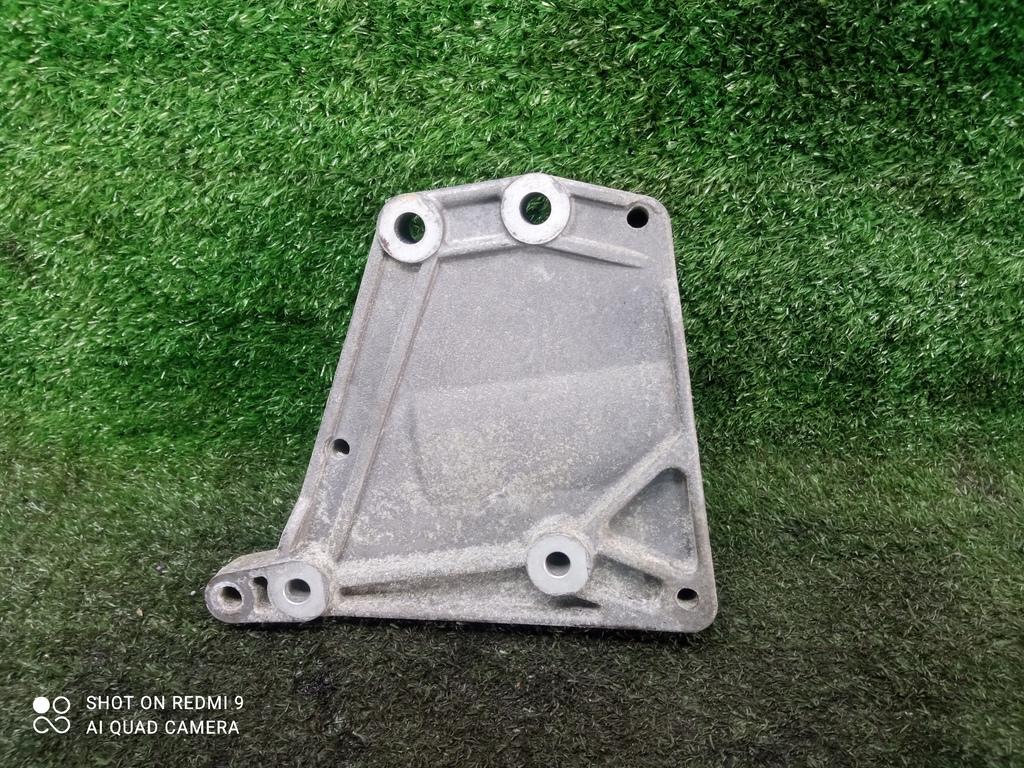 кронштейн компрессора кондиционера Opel Corsa D (2006—2010) 2009, 1.3 CDTI Z13DTH, 55567925 - фото №1