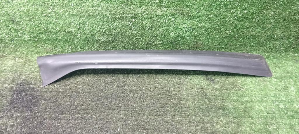 обшивка стойки Opel Astra H рестайлинг (2006—2014) 2009, 1.6i Z16XER, 13123710 - фото №1