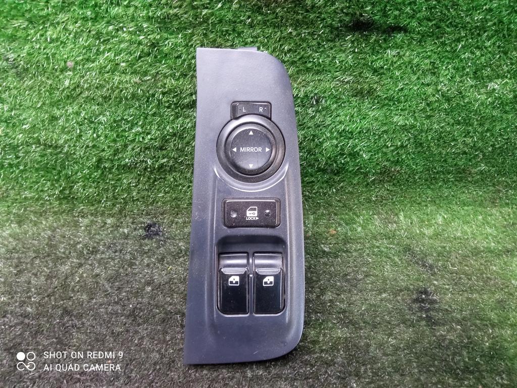 блок управления стеклоподъемниками Hyundai Grand Starex I (2007—2015) 2013, 2.5TD D4CB, 935704H300WK - фото №1