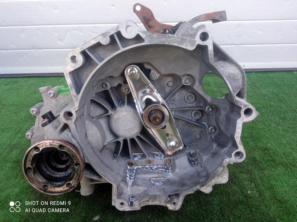 КПП механическая (МКПП) Skoda Fabia II (2007—2010) 2009, 1.2i CGPA, 02T300052Q - фото №1