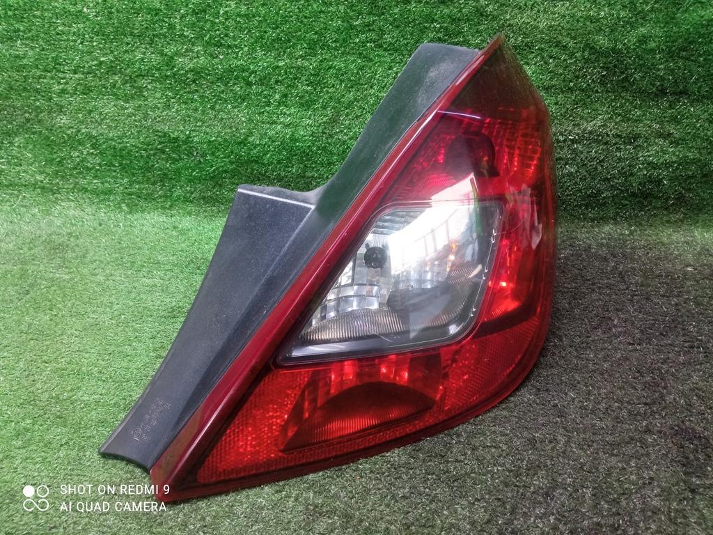 фонарь задний правый Opel Corsa D (2006—2010) 2009, 1.4i Z14XEP, 13296480 - фото №1