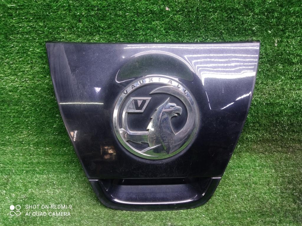 кнопка открытия багажника Opel Astra J (2009—2012) 2011, 1.6i A16XER, 13271374 - фото №1
