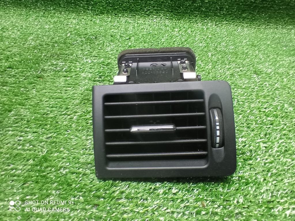 дефлектор обдува салона Mercedes-Benz C-Класс W204/S204 (2006—2011) 2009, 2.2TD 651.913, 2048301354 - фото №1