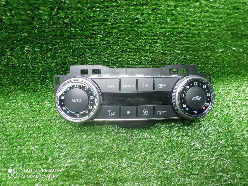 блок управления печки / климат-контроля Mercedes-Benz C-Класс W204/S204 (2006—2011) 2010, 2.2TD 646.811, 2048300590 - фото №1