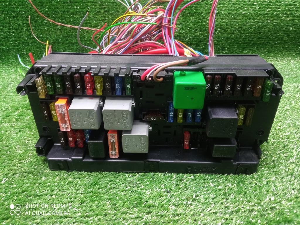 блок предохранителей Mercedes-Benz C-Класс W204/S204 (2006—2011) 2010, 2.2TD 646 811, 2045404150 - фото №1