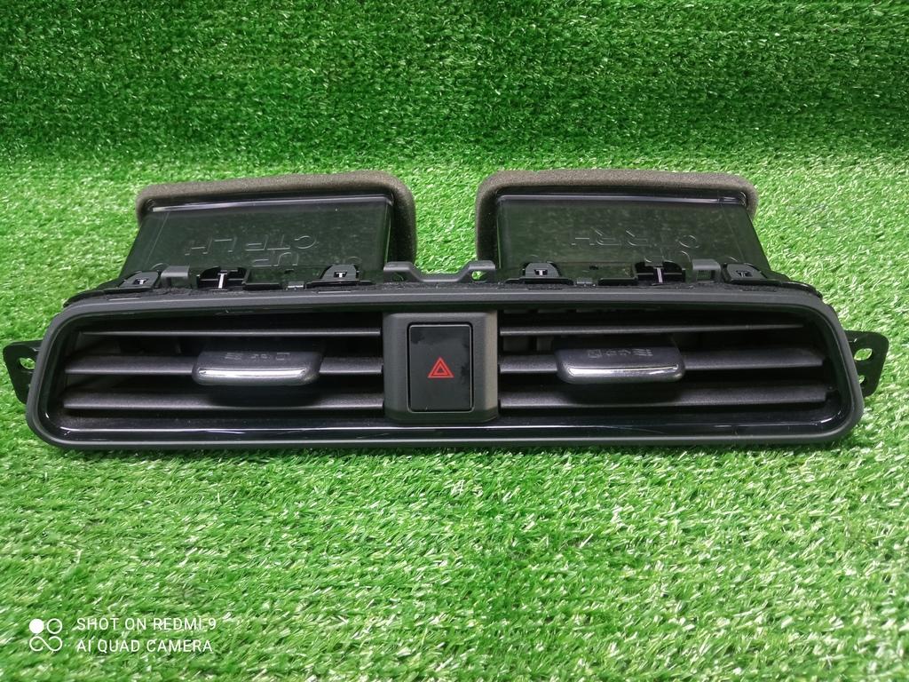 дефлектор обдува салона Nissan Leaf II (2017—2025) 2022, EM57, 687505SK0B - фото №1