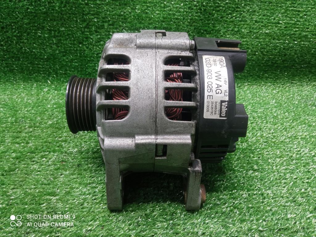 генератор Skoda Fabia I рестайлинг (2004—2007) 2005, 1.2i AZQ, 03D903025E - фото №1