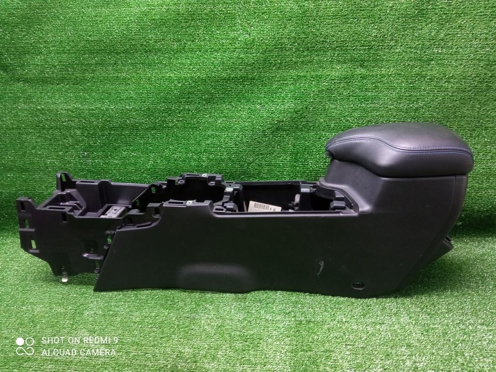 подлокотник Nissan Leaf II (2017—2025) 2022, EM57, 969935SJ1A - фото №1