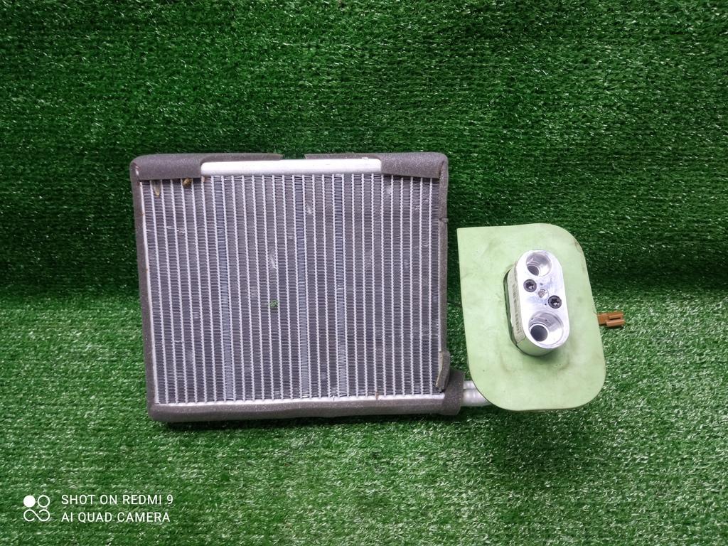 радиатор кондиционера Nissan Leaf II (2017—2025) 2022, EM57, 272813NK0C - фото №1